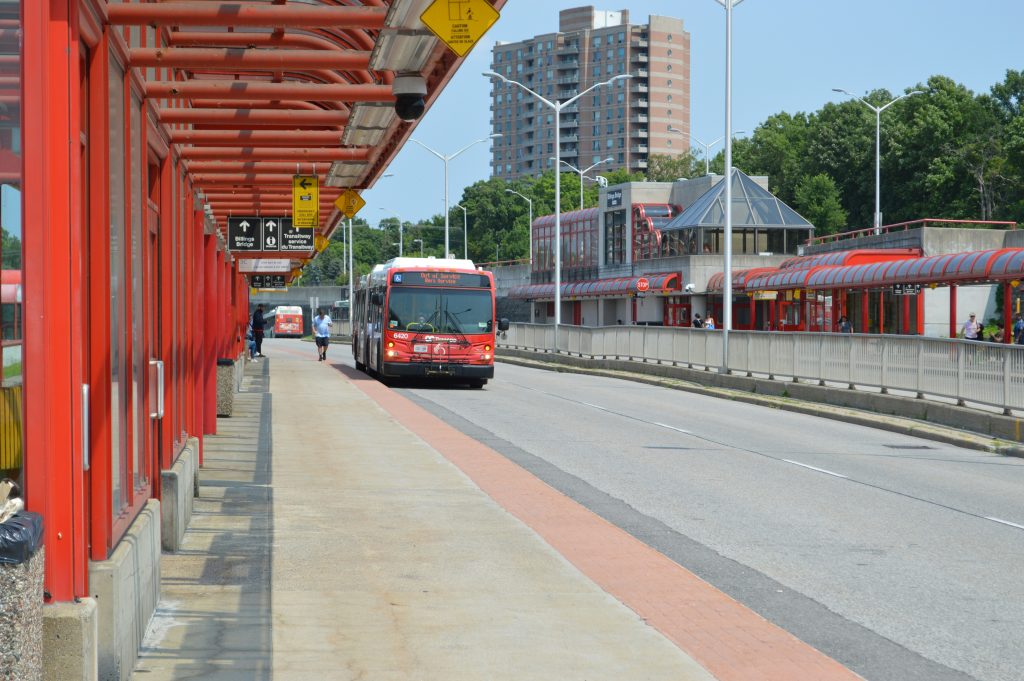 巨業客運致歉並提出改善方案，台中市政府收回運營路權